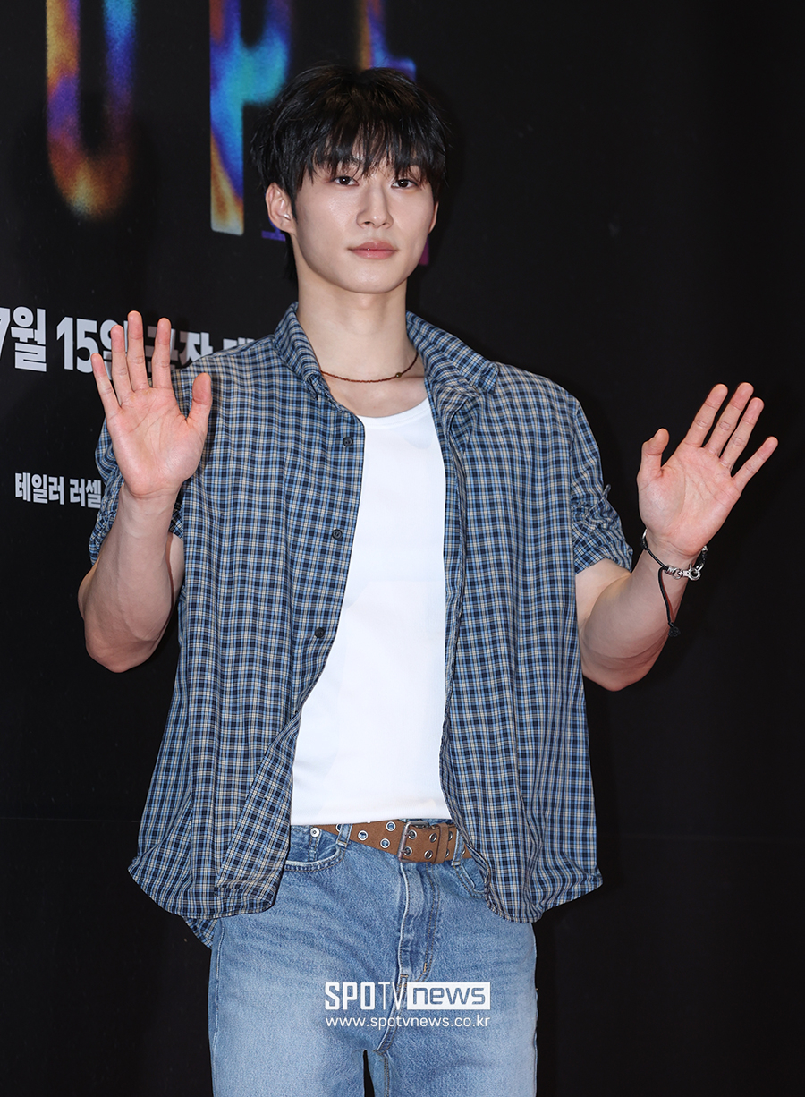 [포토S] 조범규, '체크무늬 셔츠가 찰떡'