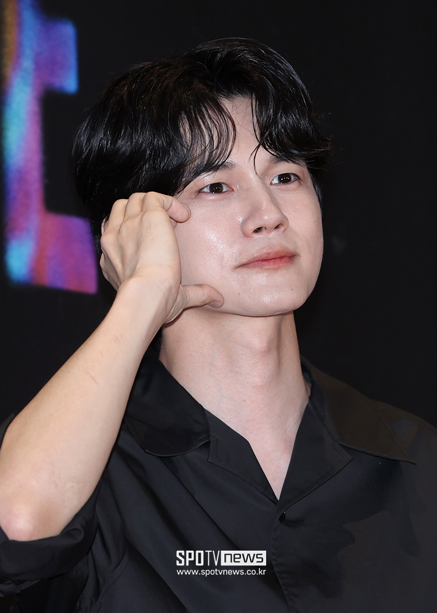 [포토S] 옹성우, '백옥 피부'