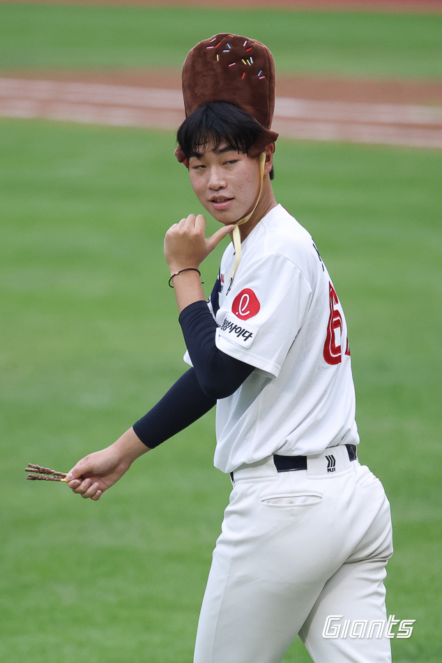 "분명 좋은 선수 될 것" 사령탑의 확신, 데뷔전 악몽 털어낼 기회 노리는 롯데 1R 특급유망주