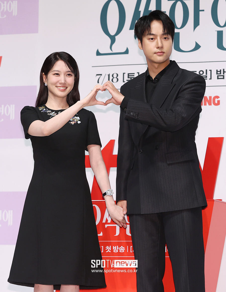 [포토S] 박은빈-양세종, '손 꼭 잡고'