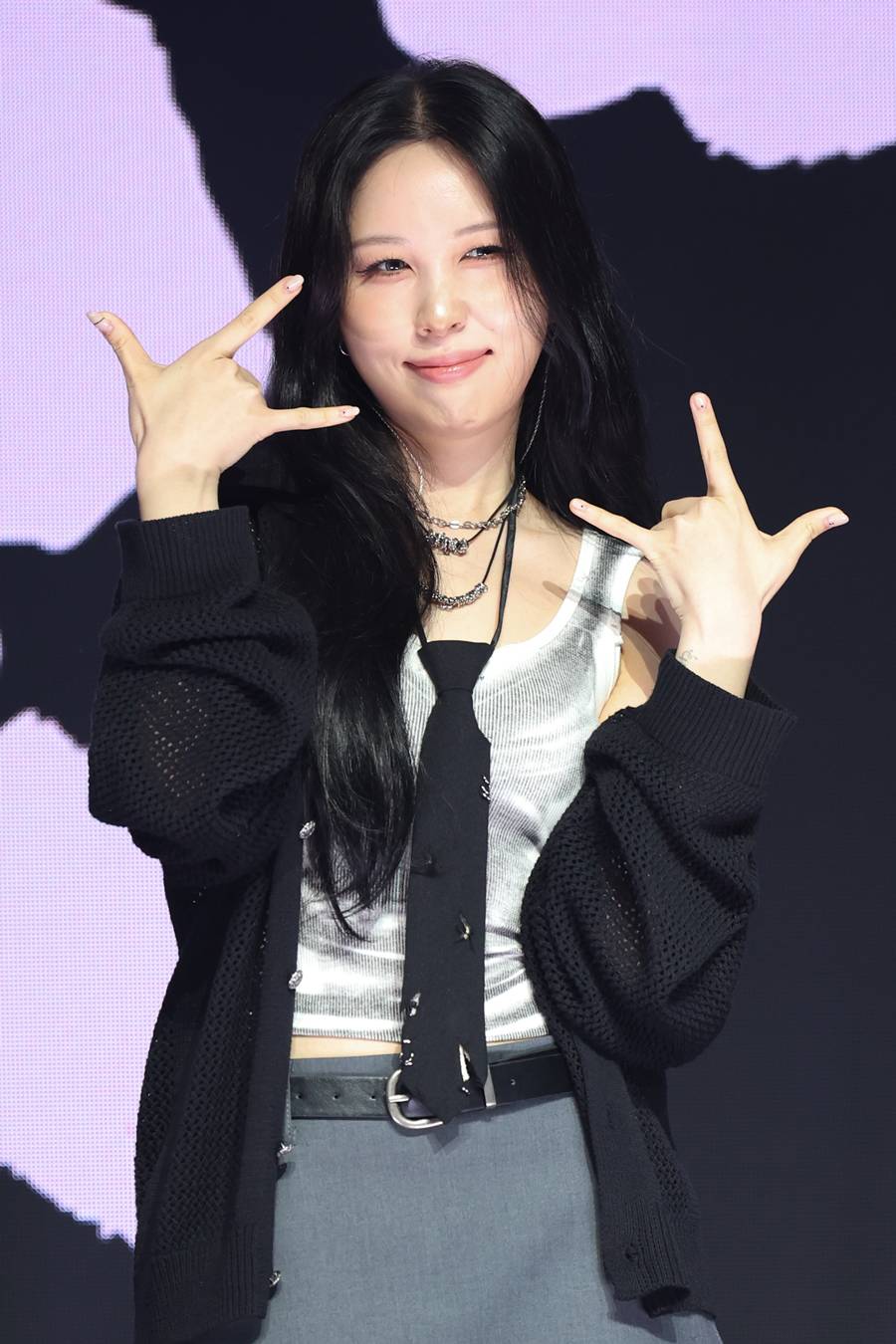 권진아, '발라더'에서 '록스타'로…"자기혐오 담아, 많은 분들에 위로되길" [종합]