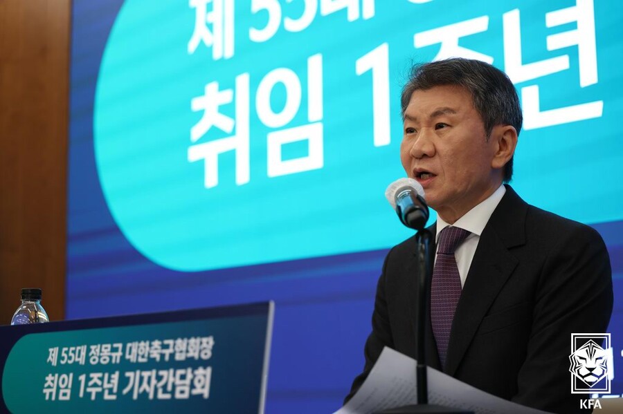 ▲ 정몽규 회장은 2013년 1월 28일 제52대 대한축구협회장에 당선된 뒤 네 차례 임기를 수행했다. 만 13년 5개월여 동안 이어온 장기 집권 체제는 2026년 7월 6일자로 막을 내렸다. ⓒ 대한축구협회