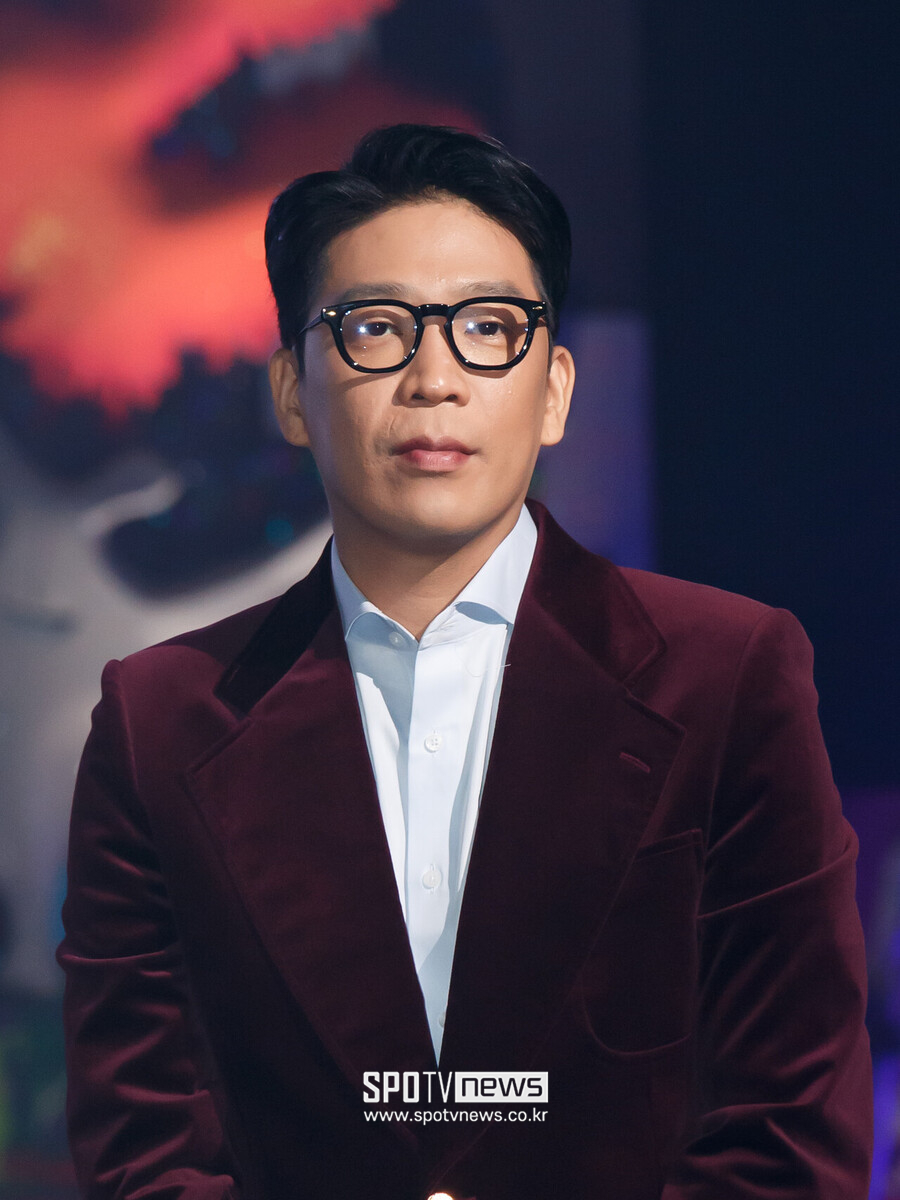 MC몽, '차가원 논란' 속 8월 복귀 예고했는데…대관부터 삐걱?