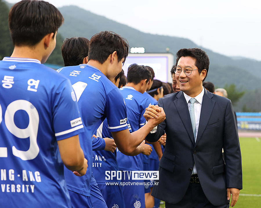 [포토S] 선수들 격려하는 박한동 회장