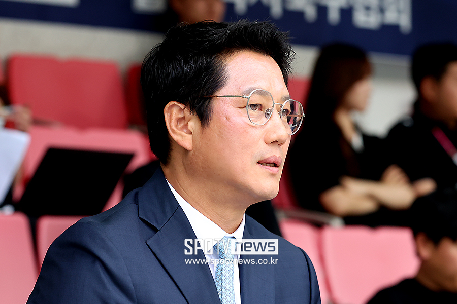 [포토S] 백두대간기 결승전 지켜보는 박한동 회장