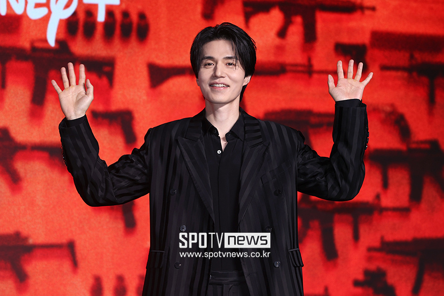 [포토S] 이동욱, '제가 돌아왔습니다'