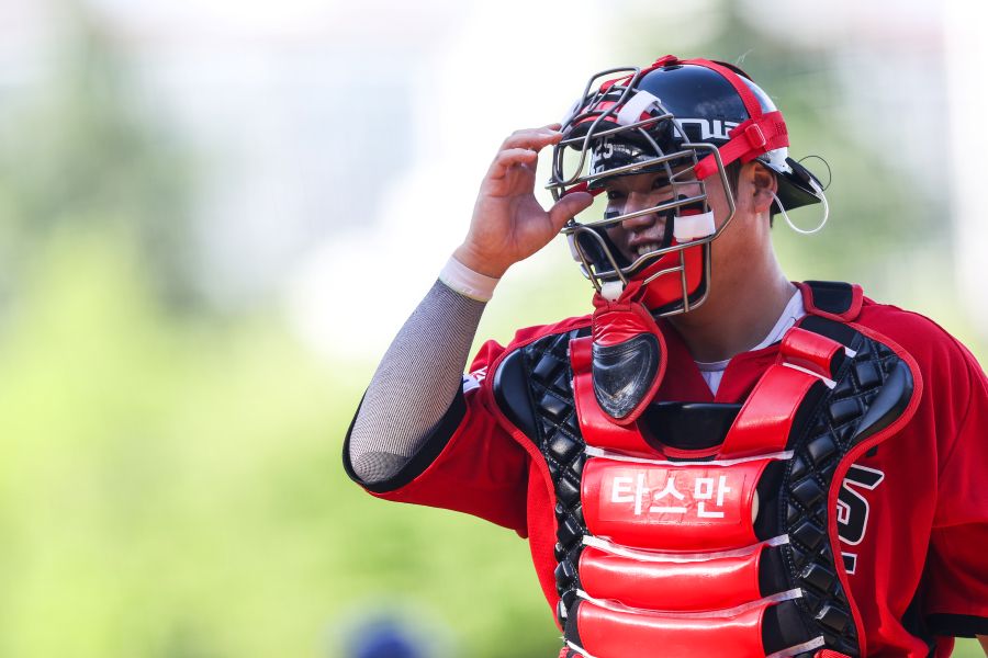 ▲ 올 시즌 공수 모두에서 완벽한 반등에 성공하며 팀 포수진을 이끌고 있는 KIA 한준수 ⓒKIA타이거즈