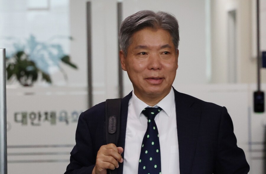 ▲ 이영진 위원장. 대한체육회 스포츠공정위원회가 20일 제19차 위원회를 개최해 대한야구소프트볼협회(KBSA) 공정위가 배재고에 내린 6개월 출전 정지 처분을 1개월로 감경했다. ⓒ연합뉴스