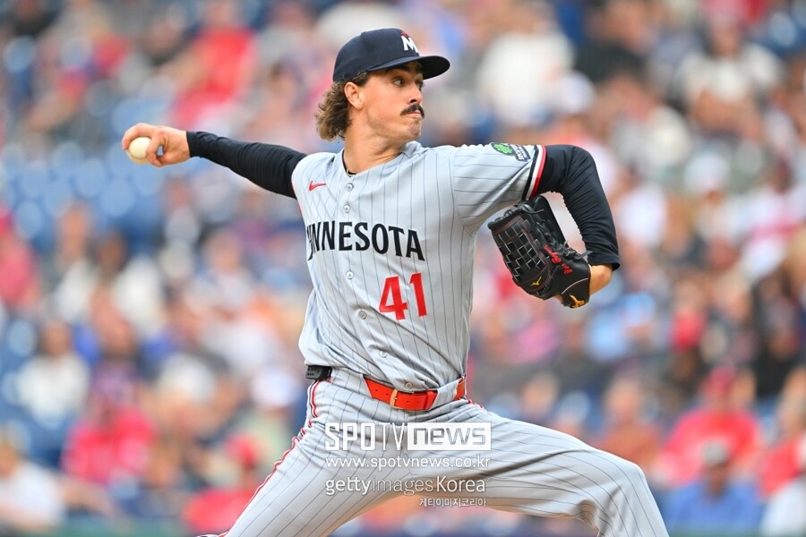 '이럴수가' 홈런-홈런-홈런-홈런-홈런-홈런…美 WBC 국대 투수, ML 타이 불명예 역사 썼다