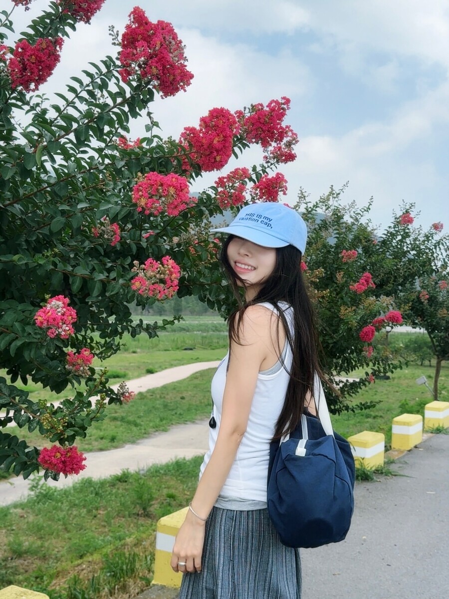 이솔이, '♥박성광'과 이혼설 부인→홀로 여행…"내가 탐했던 것" 의미심장