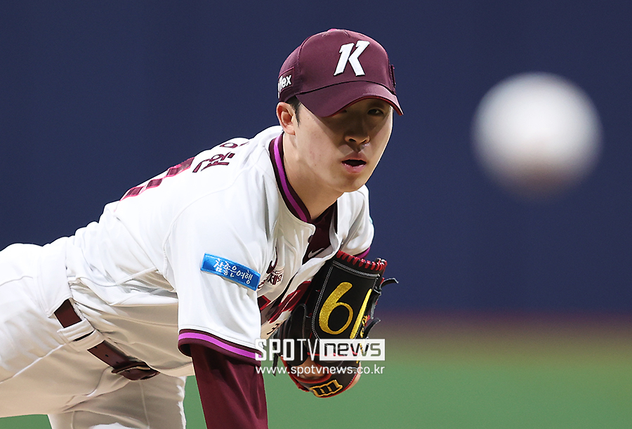 [포토S] 배동현, '온 힘을 다해'
