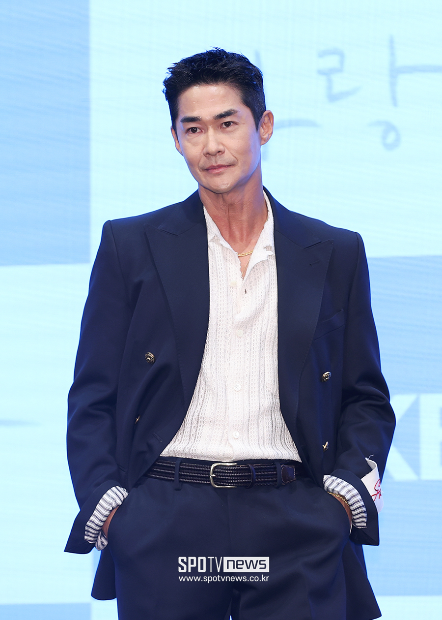 [포토S] 배정남, '기대하세요'