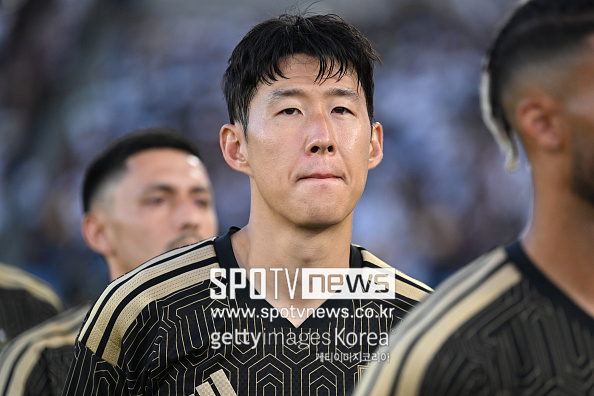 "손흥민, 관리해줘야" LAFC 감독, 빡빡한 일정에 선수단 체력 안배 결단..."꾸준히 이야기 나누는 중"