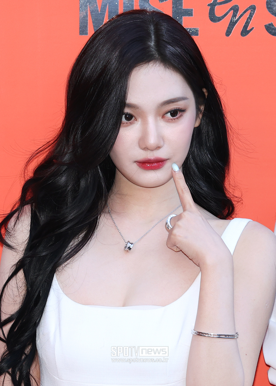 에스파 닝닝, '가족 비방' 악플러 공개 저격 "고소당할 준비해라"
