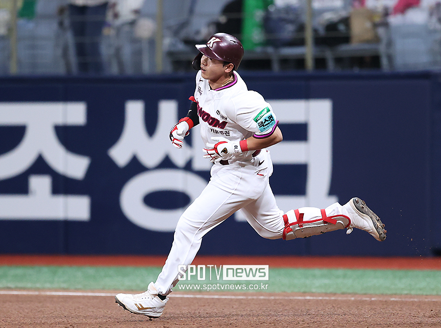[포토S] 김웅빈, '위풍당당'