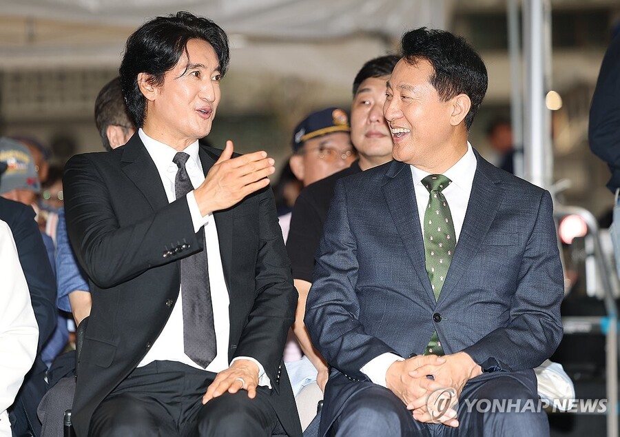 신현준, 오세훈 서울시장 옆 또 포착…취임식 이어 광화문 행사까지 '눈길'