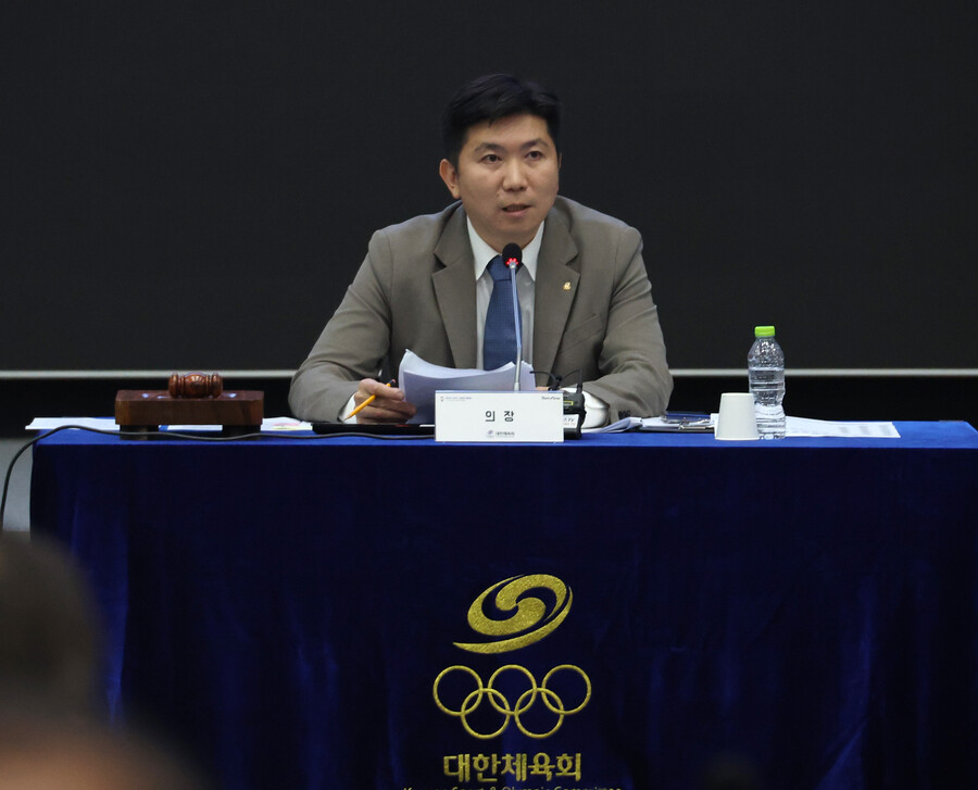 50일 넘게 체육 행정 마비…대한체육회, 핸드볼경기장 재진입+선관위 상대 국가배상청구 추진