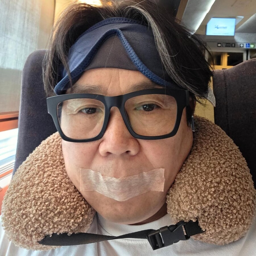 '60세' 정은표, KTX 타는데 테이프로 입 막았다…무슨 일?