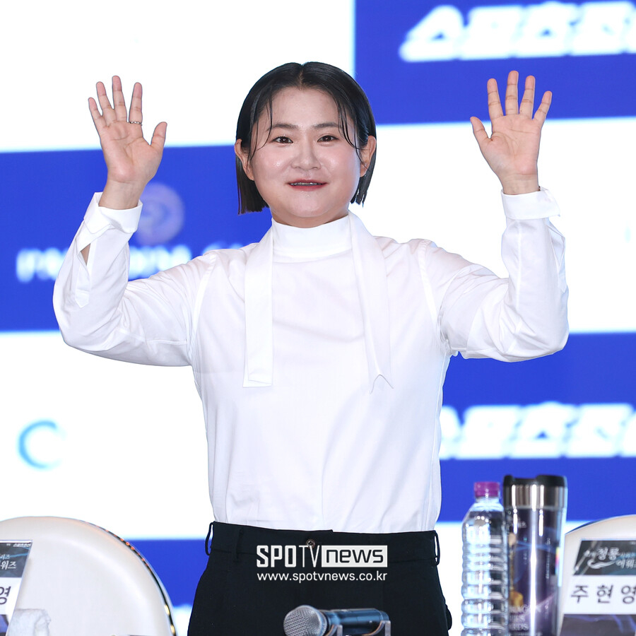 '부코페' 김신영, '전유성 없는 전유성' 팀원 중 유일 불참 "부득이한 사유"