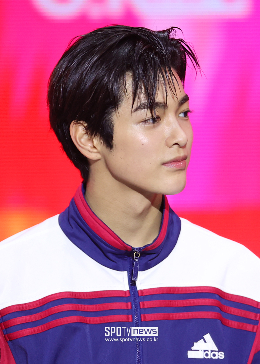[포토S] 코르티스 건호, '옆모습도 멋있네'