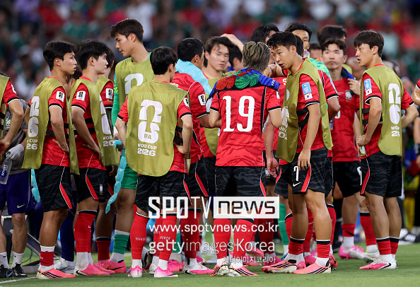 '홍명보도 없고, 정몽규도 떠났다' 밑바닥에서 시작하는 韓 축구, 10월 A매치 2연전 상대 공개...베네수엘라-우즈벡과 격돌