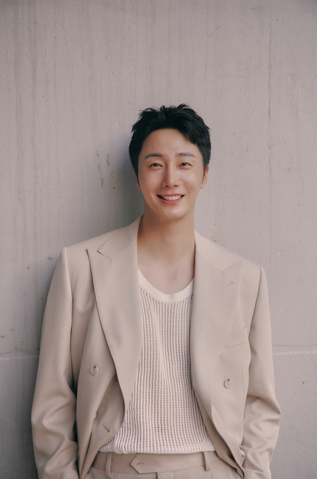 '수십억 계약금 설' 정일우 영입, 입 꾹 다물더니 결국 갤럭시 전속계약[공식] 