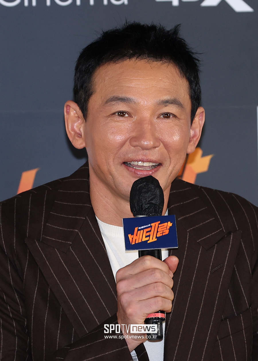 황정민, 사생활 의혹 부인 "스토킹 범죄 피의자 형사 고소, 지속적 괴롭힘"[공식]