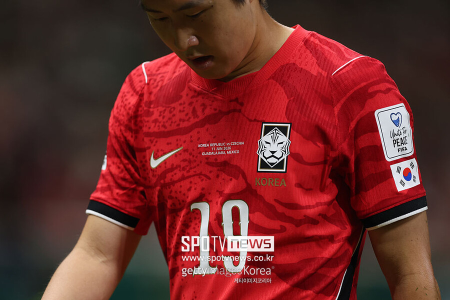 한국 축구가 '세계기록 1위'인데…이강인 이례적 걱정 "내년 1월 한달 결장" → 아시안컵 우승후보로 봐주는 스페인