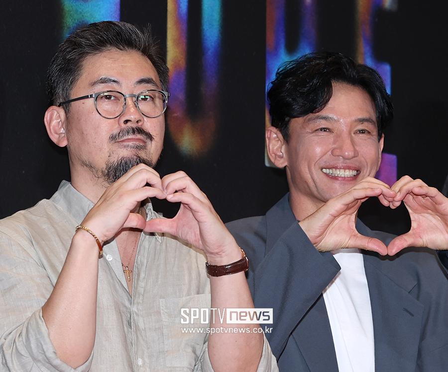 '호프' 400만 고비…외계인보다 무서운 '스파이더맨4' 침공·황정민 논란 '난감'[이슈S]