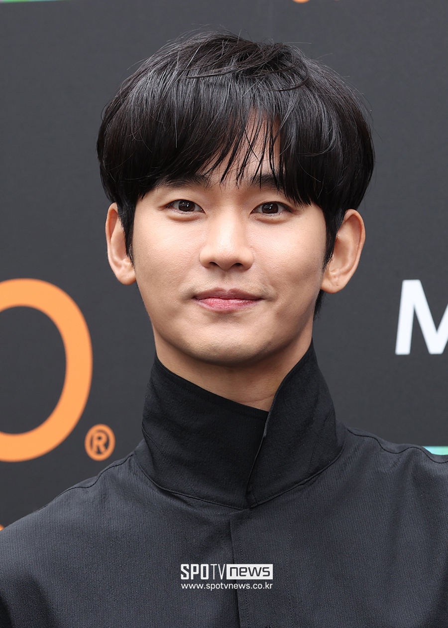 김수현, 故김새론 미성년 교제 의혹 벗었다…"무혐의 처분, 의혹 공식 종결"[종합]