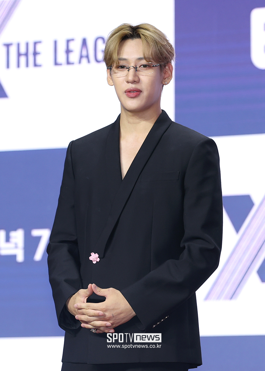 [포토S] 뱀뱀, '점점 멋있어지네~'