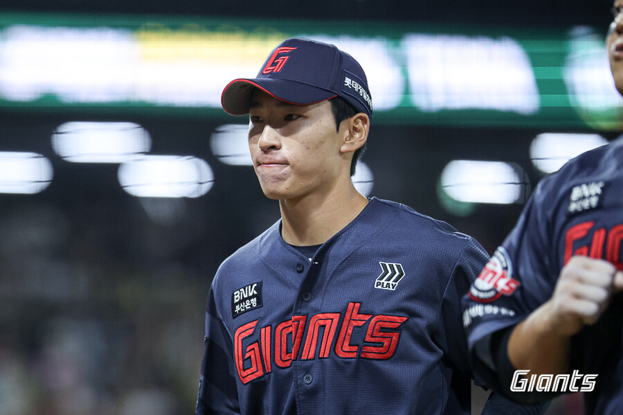 진짜 150km 던지네…롯데 불펜에 좌완 파이어볼러 등장, 사령탑도 "구위 좋아" 기대