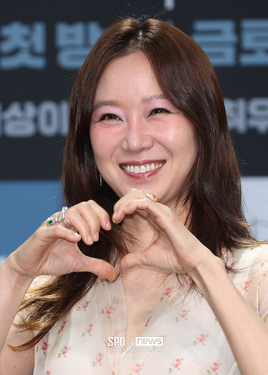 [포토S] 공효진, '케빈오 향한 하트'