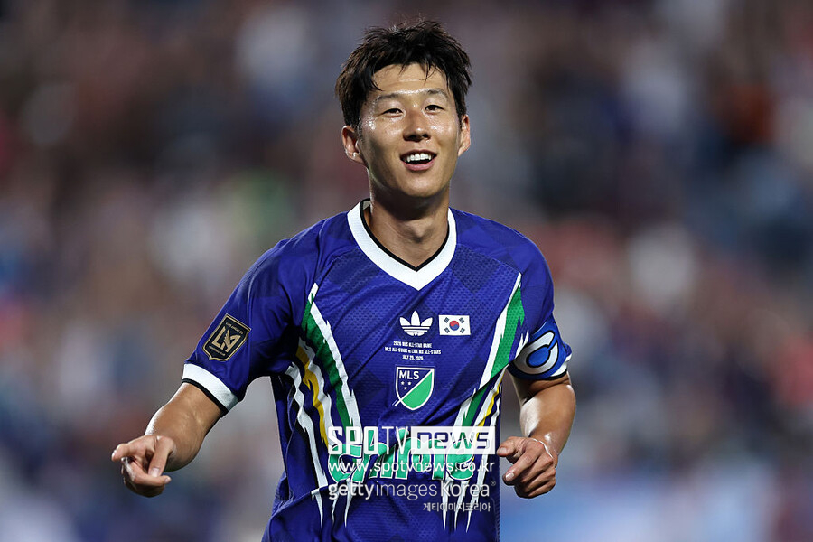 ▲ MLS를 대표하는 별들이 총출동한 축제의 무대에서 손흥민은 단 3분 만에 흐름을 뒤집는 멀티골을 폭발시키며 또 하나의 역사까지 새로 썼다.