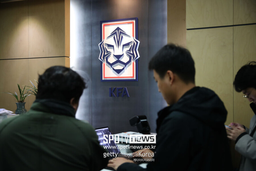 ▲ 대한축구협회는 30일 보도자료를 내고 "공석인 남자 축구대표팀 임시 감독 공개 채용을 시작한다"고 공식 발표했다.