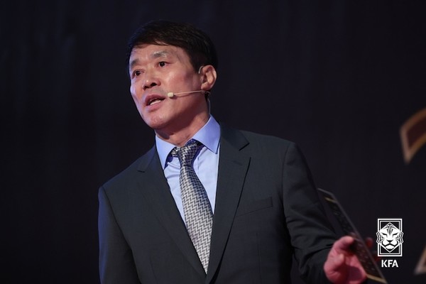 ▲ 이날 청문회 질의 과정에서는 문진희 심판위원장의 답변 태도를 둘러싼 언쟁도 발생했다. ⓒ 대한축구협회