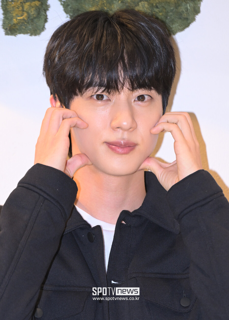 BTS 진, 45억에 사서 127억에 팔았다…한남더힐 7년 만에 매각