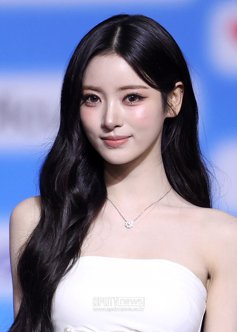 [포토S] 미야오 안나, '인형이세요?'