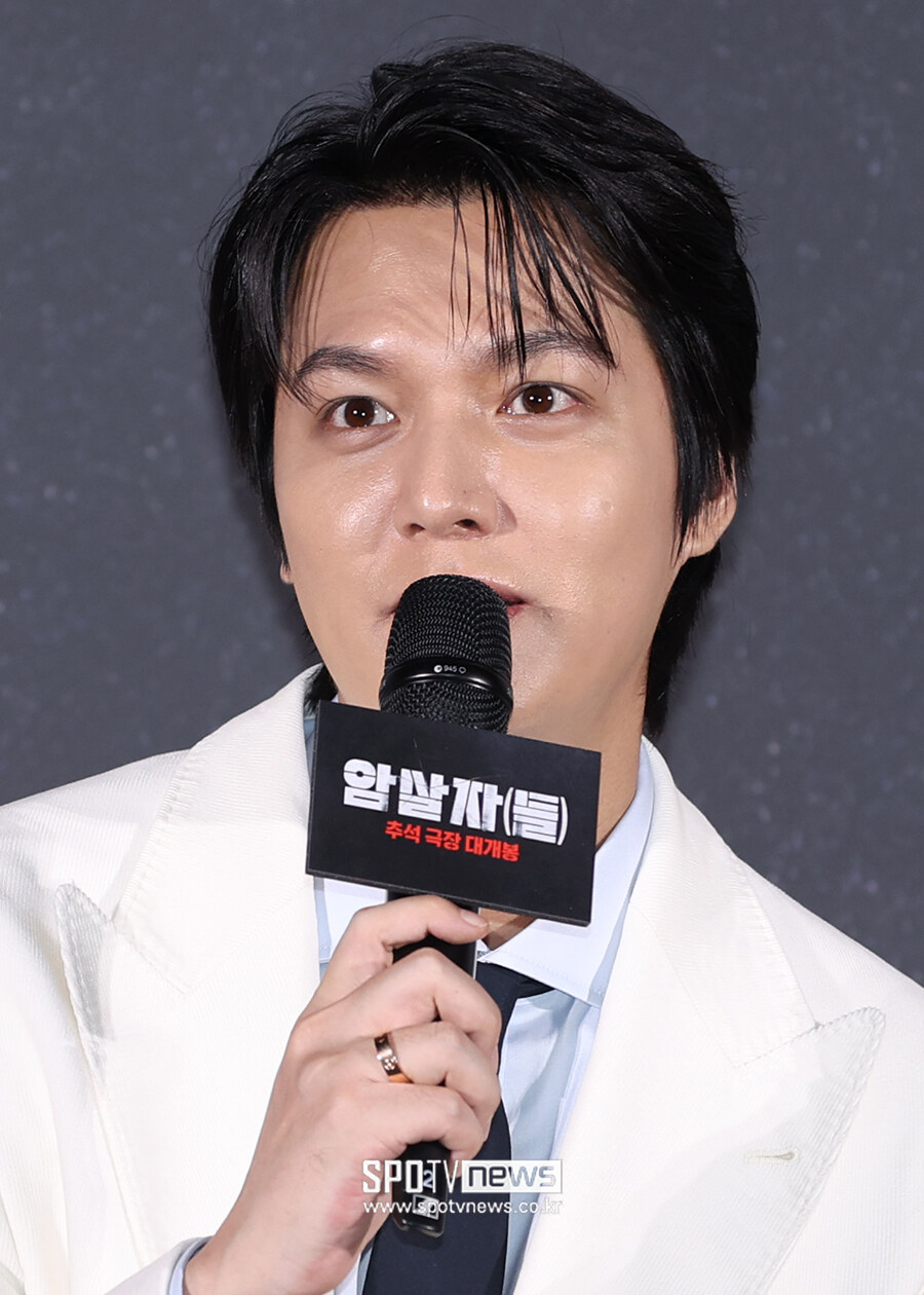 [포토S] 인사말 하는 이민호