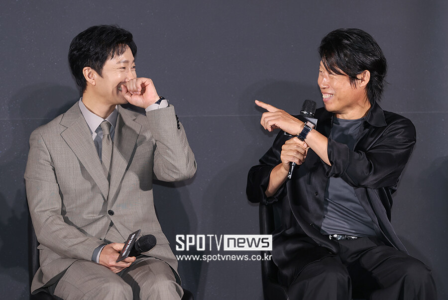 [포토S] 유해진, "박해일 뚝심 있는 눈이 좋아"