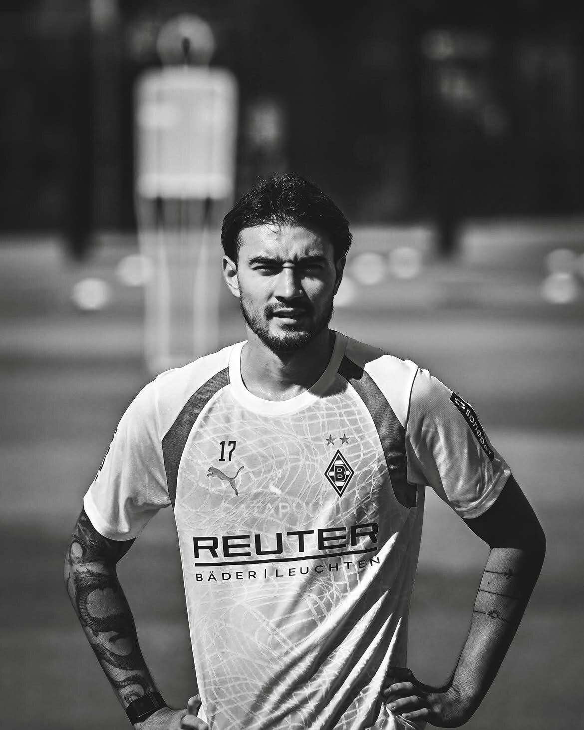 韓 축구 AFC 아시안컵 초대형 변수 등장 '구급차 투입에 긴박했던 상황'...최초 혼혈 국가대표 옌스, 어깨 수술→수개월 결장 예상