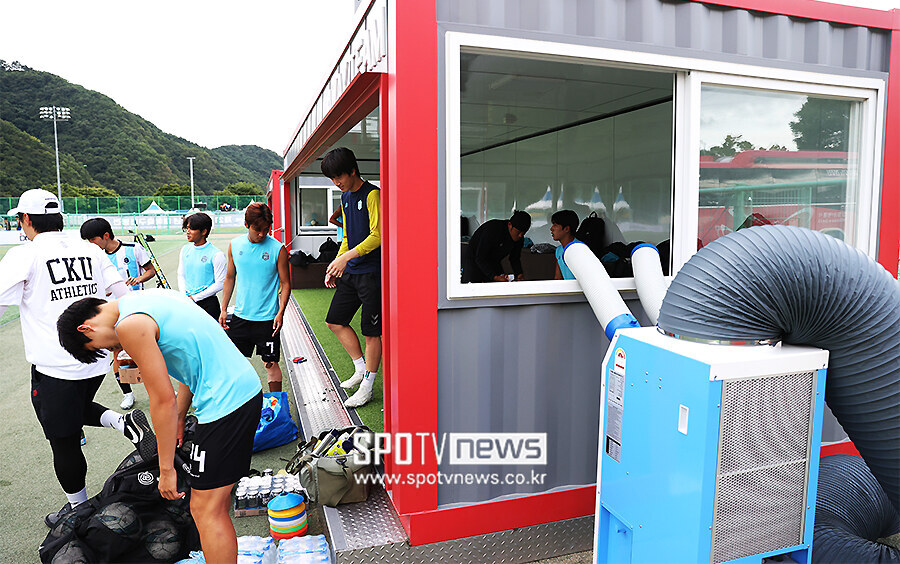 ▲ 한국대학축구연맹, 폭염 대비 ⓒ곽혜미 기자