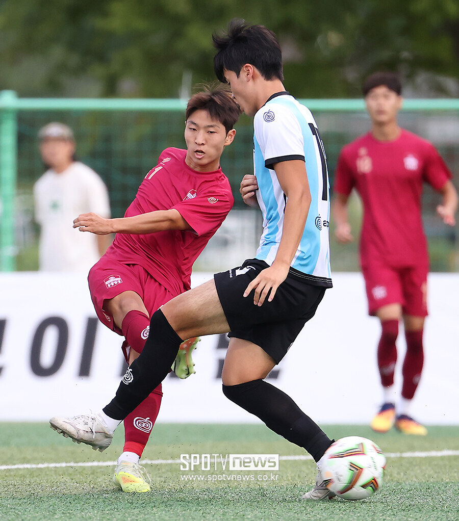 [포토S] 김천대 류현용, '사이로 쏙~'