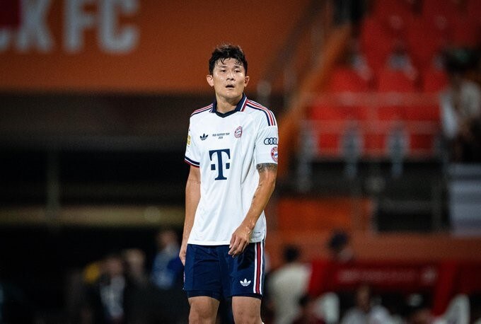 ▲ 축구 이적 전문 매체 'transferfeed'는 13일 "애스턴 빌라가 최근 몇 주간 김민재 영입 가능성을 꾸준히 타진해 온 것으로 확인됐다"며 "지난 7일 바이에른 뮌헨과 친선전을 치른 뒤 양측 사이에 새로운 접촉이 이뤄진 것으로 알려졌다"고 전했다. ⓒ 'Bayern & Germany' SNS