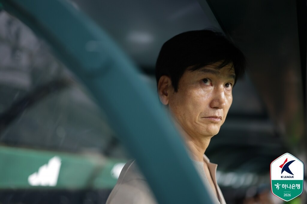 [SPO 현장] '득점력 고민' 정정용 "자신감 해결돼야"...'선수단 경기 외적 논란' 이영민 "다 내 불찰이다"
