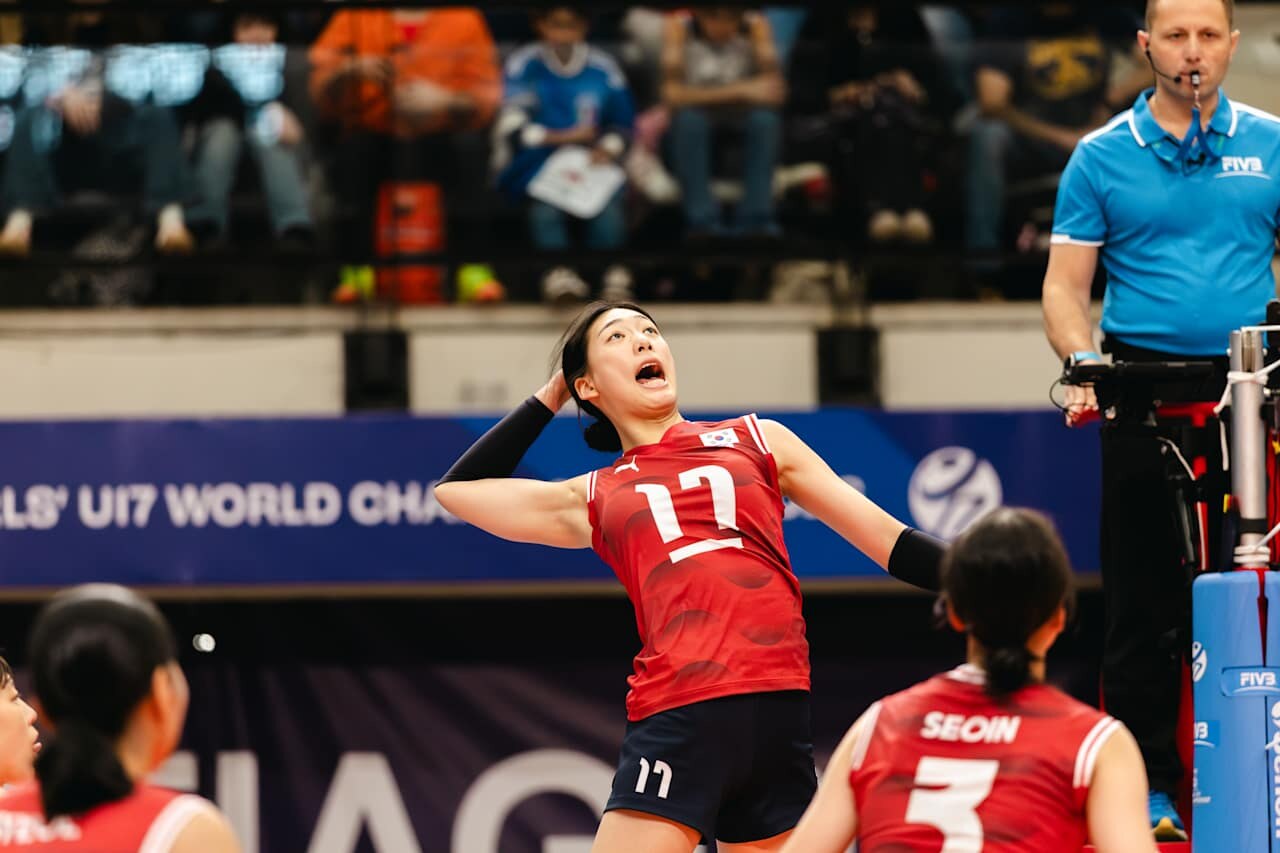 ▲ 손서연. 한국 17세 이하 여자배구 대표팀이 국제배구연맹 U-17 세계선수권대회에서 최종 6위를 기록했다. 리틀 김연경이라 불리는 대표팀의 주장이자 주포 손서연은 이번 대회에서 총 179득점을 터트리며 대회 전체 선수 중 득점 공동 2위에 당당히 이름을 올렸다. ⓒFIVB 공식 홈페이지