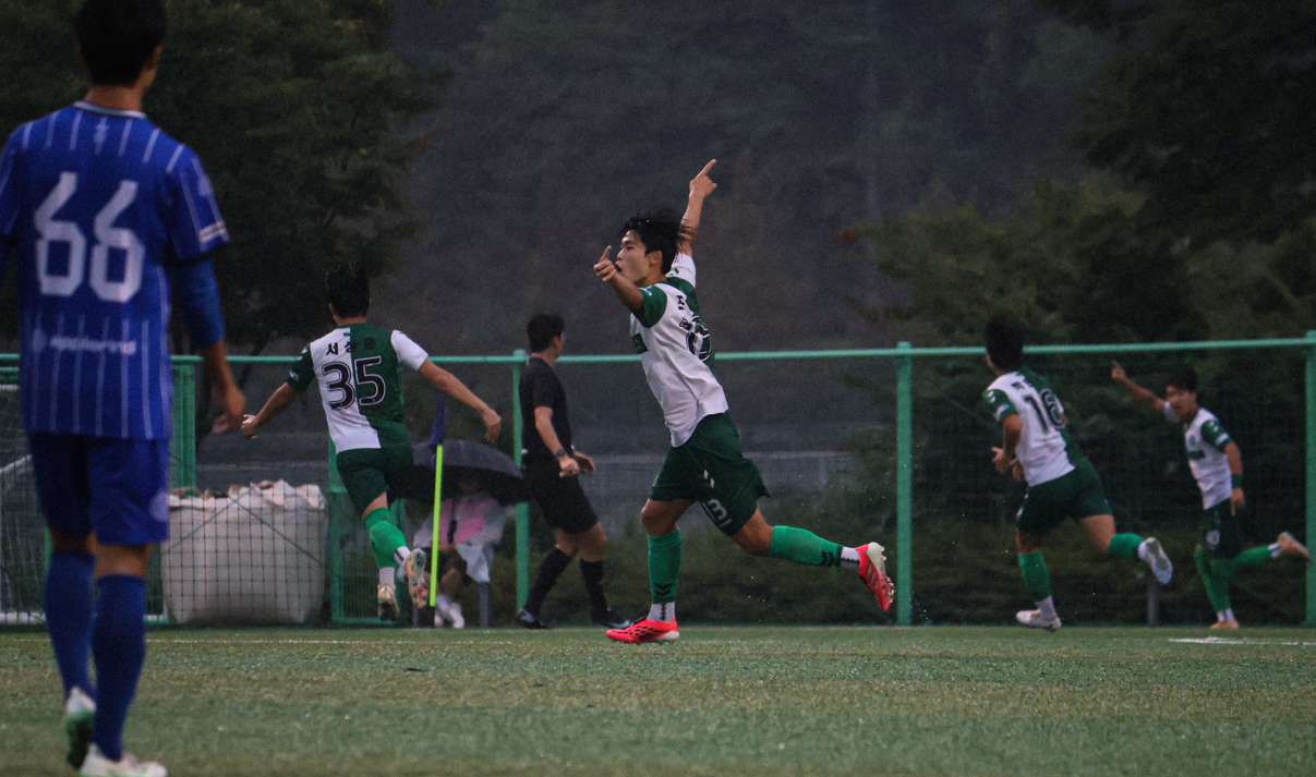 ▲ 건국대가 안동과학대와의 경기에서 3-2로 이겼다. ⓒ한국대학축구연맹