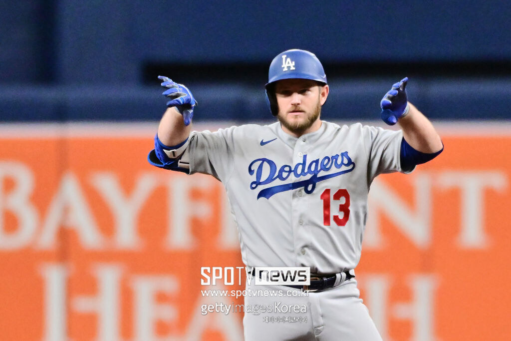 "야구하기 싫었다" KBO 올 뻔했는데 대박 인생역전, 다저스에서 MLB 10년 채웠다