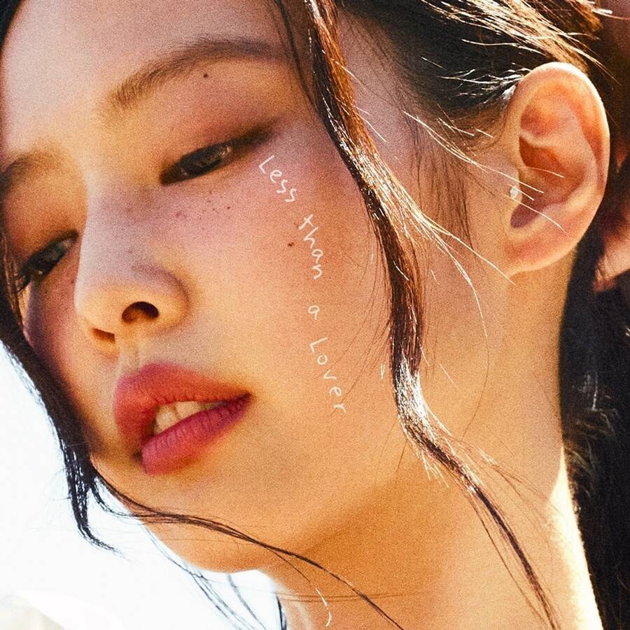 제니, 8월 말 새 EP 발표…페스티벌서 공개한 신곡 포함