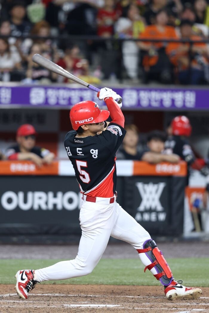 미국도 “김도영 지켜보는 것만으로 기쁨” 극찬… 쳤다 하면 MLB급 홈런, 비결은 무엇인가